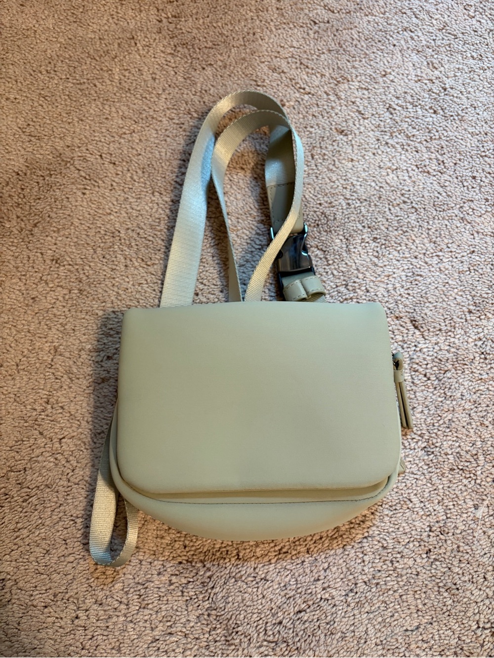 Minimal Crossbody Bag in Light Sage